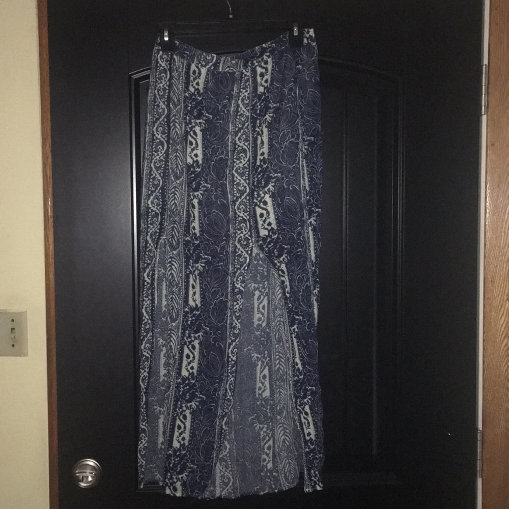 Maxi skirt